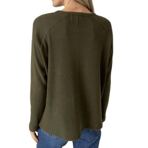 NEW SIX/FIFTY lazy sunday lounge top in army green - Picture 3 of 3